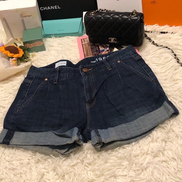 GAP Dark Blue Jean Shorts for Women - Picture 2 of 8